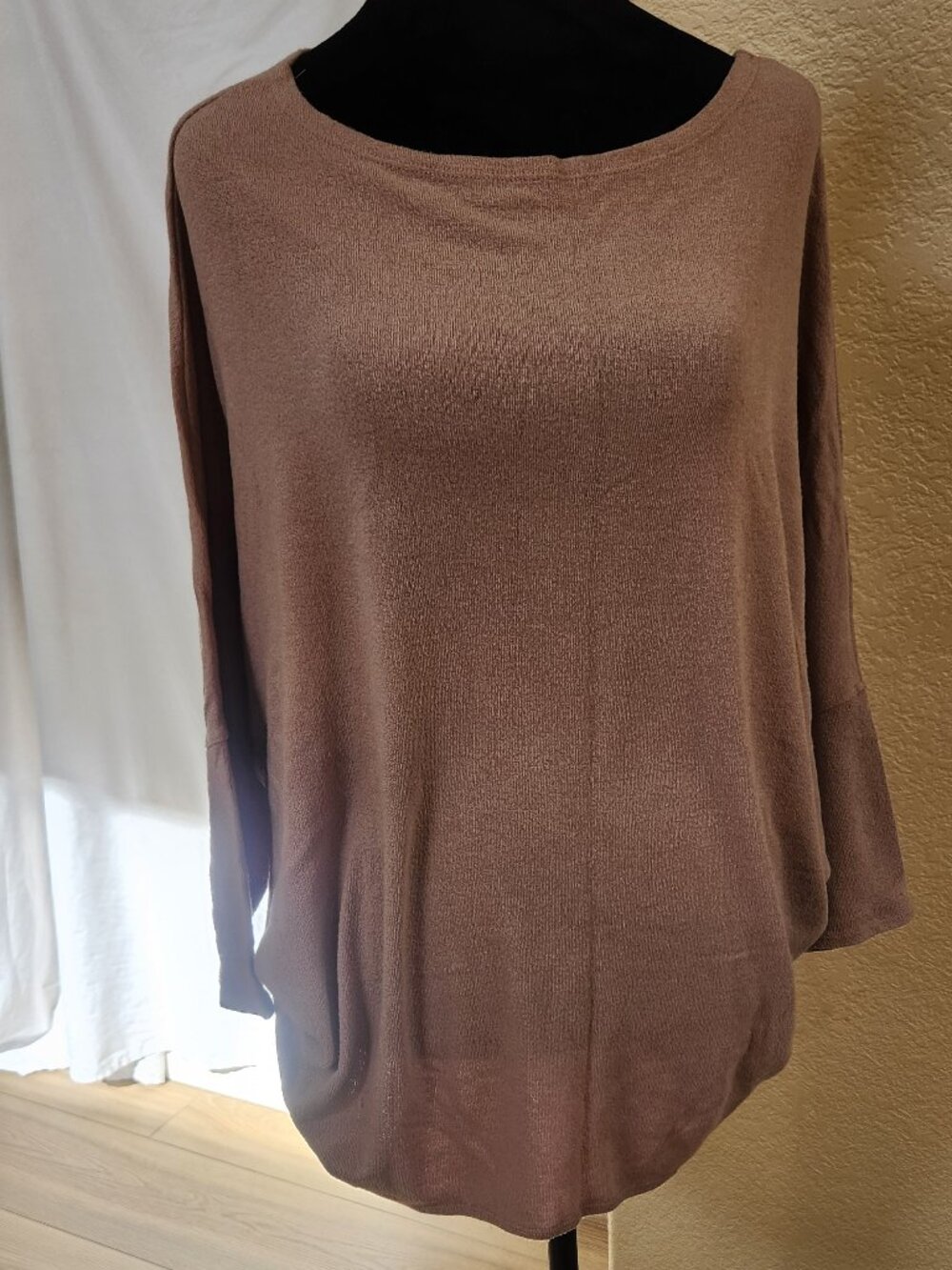 Jolie Dusty pink lightweight batwing stretchy tunic crewneck sweater, L